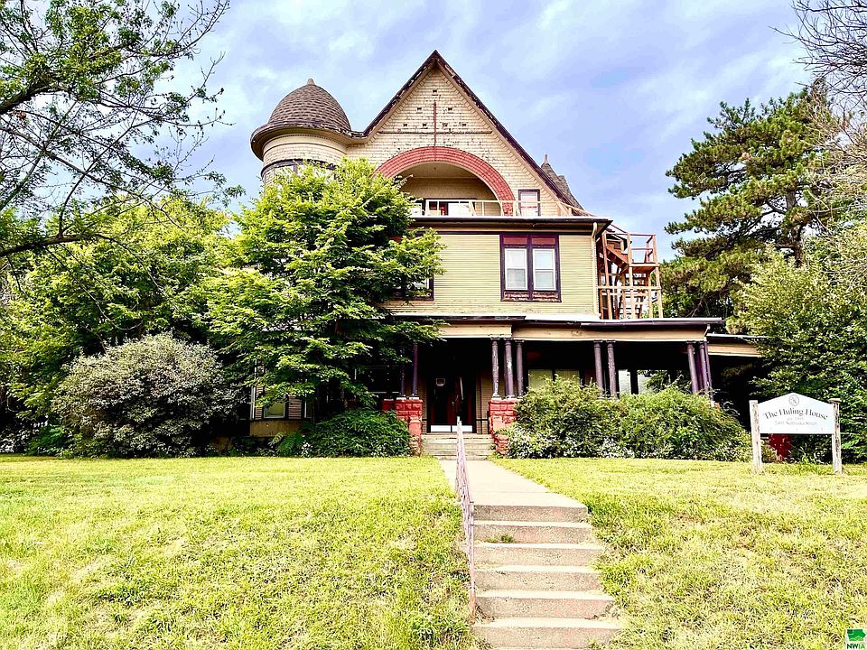 2401 Nebraska St, Sioux City, IA 51104 Zillow