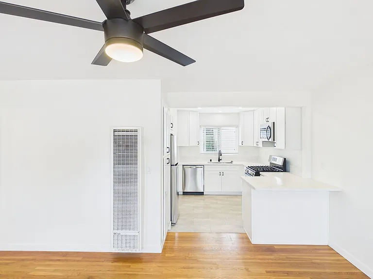4329-4343.5 Alabama St — Photo 26
