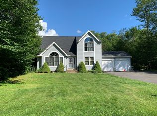 5109 Iroquois St, Tobyhanna, PA