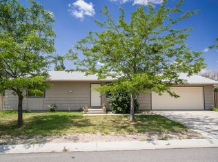 4850 Bel Vista Dr, Bar Nunn, WY 82601