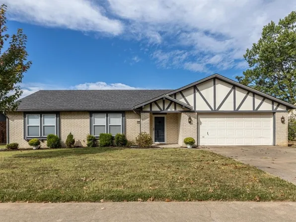 1718 Ridgeview Dr, Springdale, AR 72762