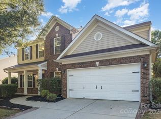 8705 Sedgeburn Dr, Charlotte, NC 28278