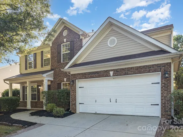 8705 Sedgeburn Dr, Charlotte, NC 28278