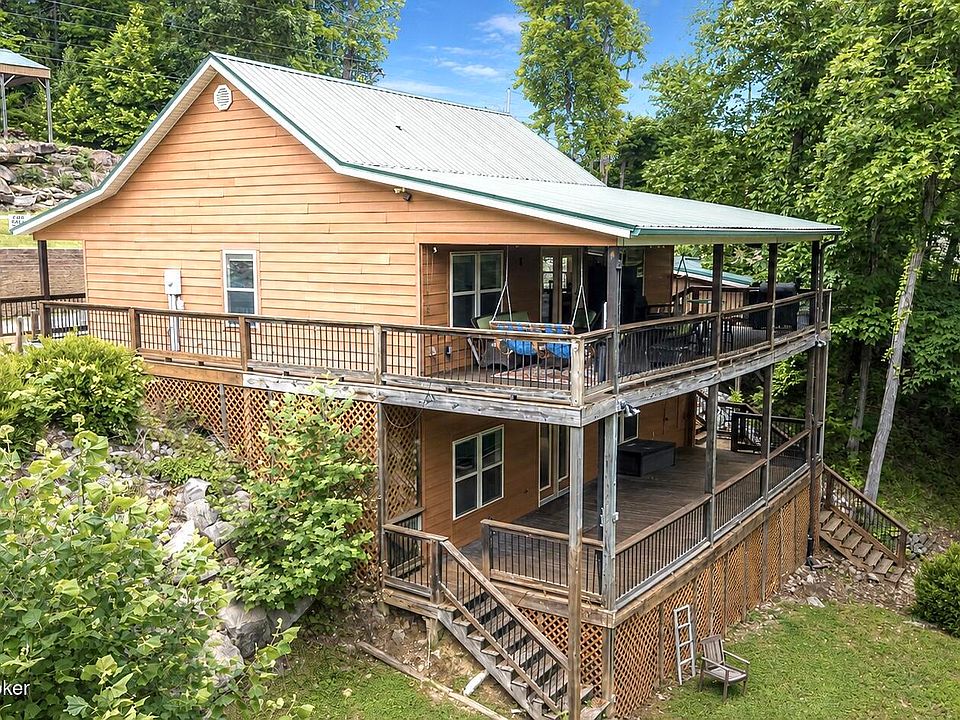 1st image of 1046 Hickory Grove Rd