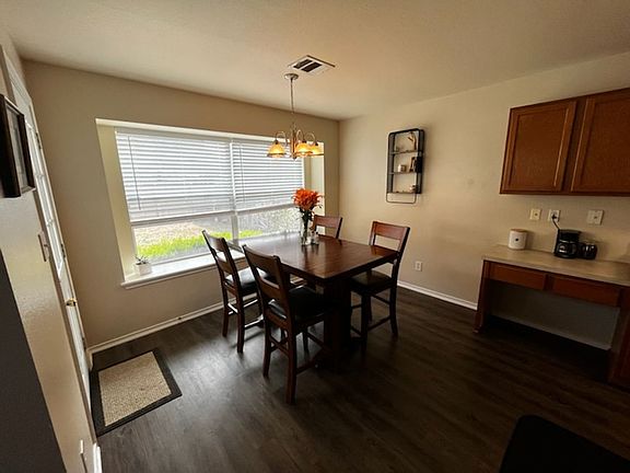 5th image of 50 Coastal Ln