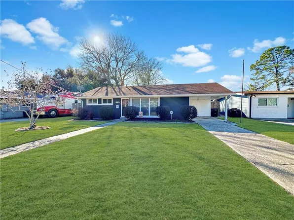 218 Carolyn Dr, Harahan, LA 70123