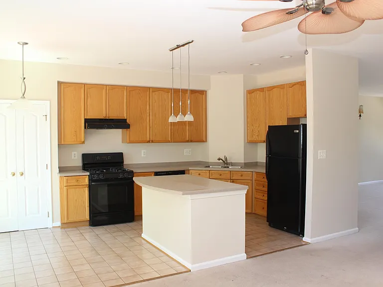 1729 Stuart Pointe Ln — Photo 7