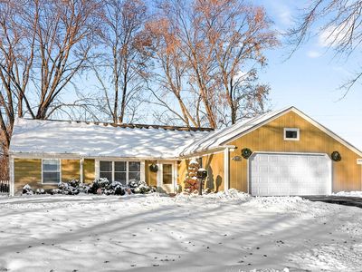 39 Cayman Dr, Montgomery, IL, 60538