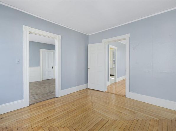 warwick-rhode-island-65915748 picture