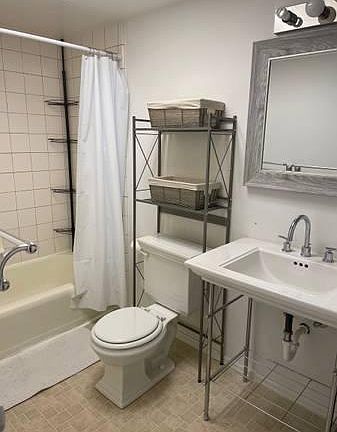 4th image of 1149 N Columbine St APT 207