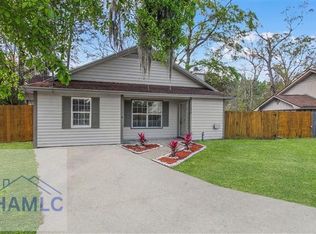 1374 Forest Lake Dr, Hinesville, GA 31313