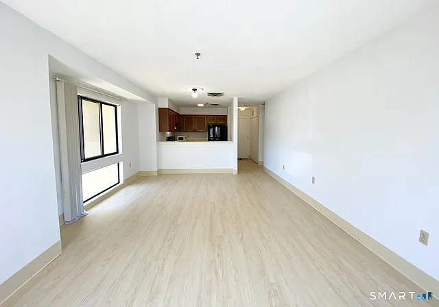 1204 Whitney Ave #208 — Photo 11