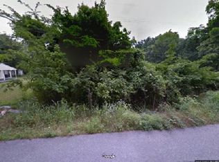 Tulip, Memphis, TN 38109