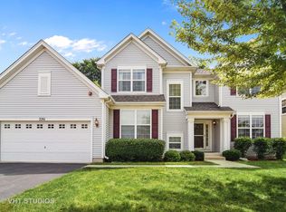 2261 Edgartown Ln, Hoffman Estates, IL 60192