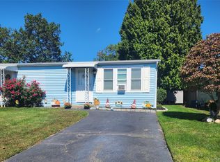 38B Village Circle S, Manorville, NY 11949