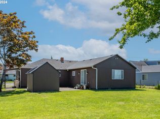 1021 W Airport Rd, Lebanon, OR 97355