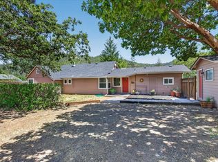 125 Hudspeth Ln, Shady Cove, OR 97539