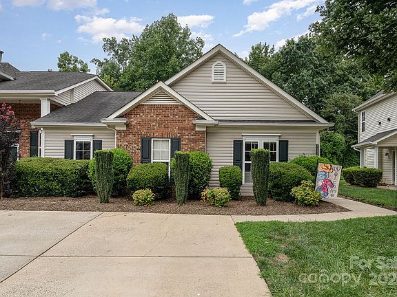 2nd image of 8957 Cinnabay Dr
