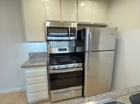 3669 Westwood, 1 Bedroom Townhouse Apartment