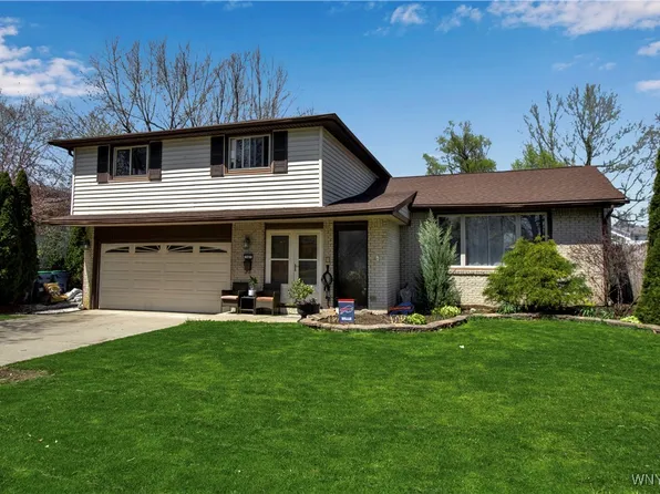 567 Cottonwood Dr, Williamsville, NY 14221