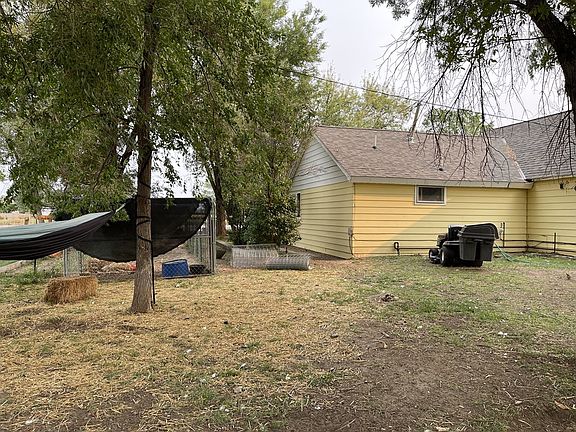 2nd image of 138 W Platte Ave