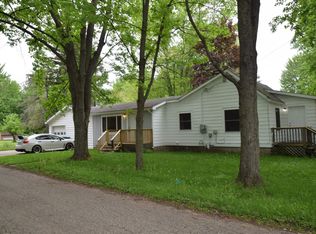 501 Floyd St, Coleman, MI 48618