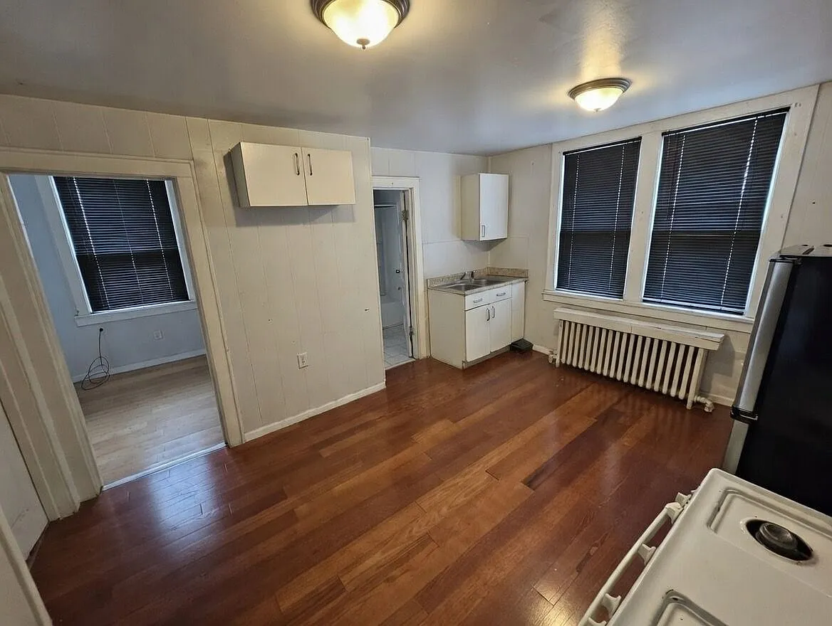 3802 Butternut Street - 2 — Photo 2