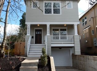 5050 NE 8th Ave UNIT B, Portland, OR 97211