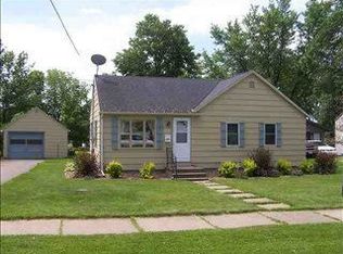 1008 W Park St, Marshfield, WI 54449