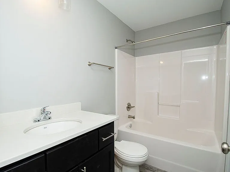 3912 Scorpio Dr SE — Photo 5