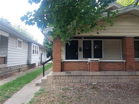 2nd image of 814 N Bradley Ave