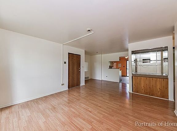 3rd image of 264 Canterbury Ln APT 3