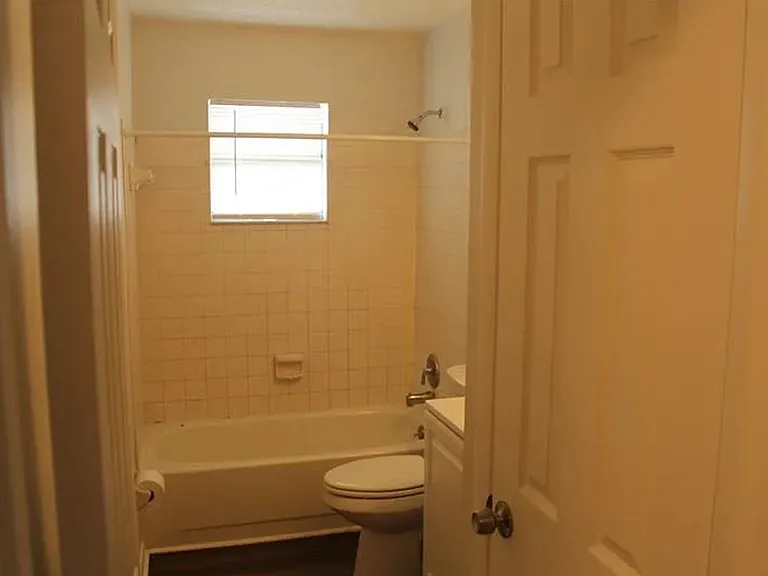 1132 Gilmore Ave #1132 — Photo 7