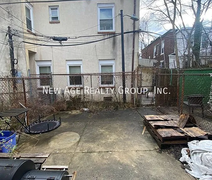 3304 Haverford Ave — Photo 15