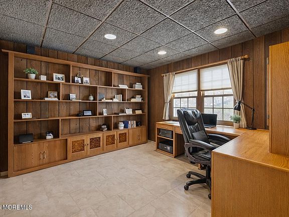 3rd image of 639 Tennent Road