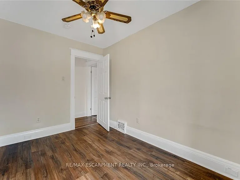 112 Oakland Ave — Photo 19