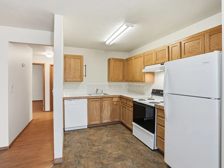 13221 E 31st Ct — Photo 10
