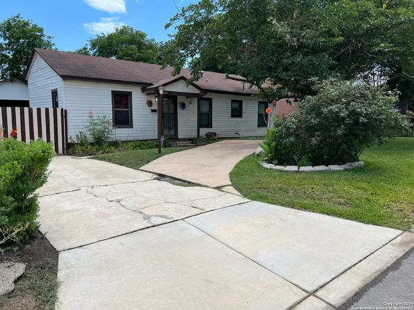 322 CRAVENS AVE, San Antonio, TX 78223