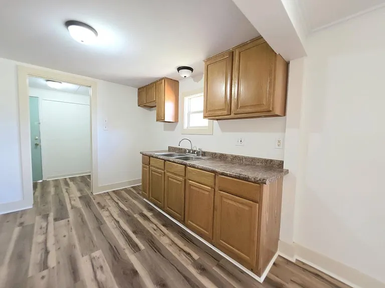101 E Osr — Photo 13