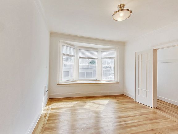 3rd image of 1610 Lombard St #303