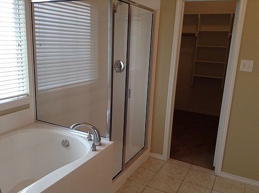 4th image of 2312 Moccassin Ln