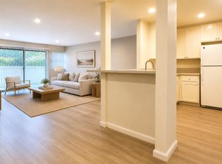 2607 Pirineos Way Unit 111, Carlsbad, CA 92009