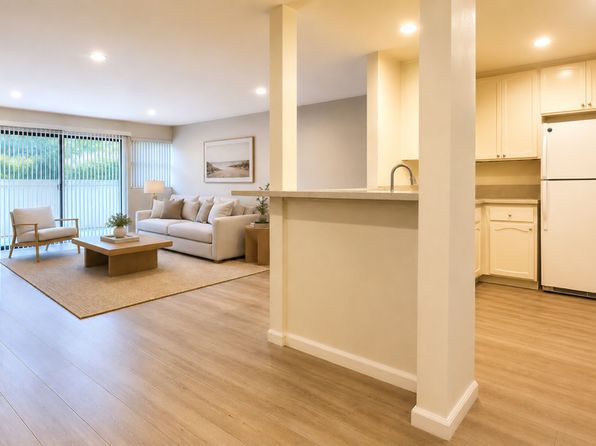 2607 Pirineos Way Unit 111