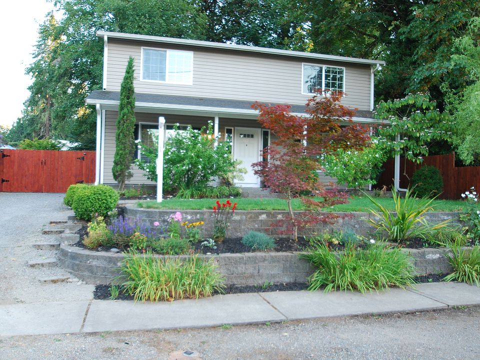 1st image of 1227 20th Ave SE