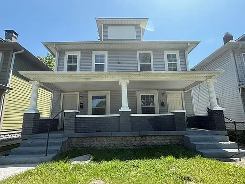 625 N Tacoma Ave Photo 1