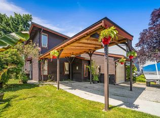 7385 129th St, Surrey, BC V3W 7B8