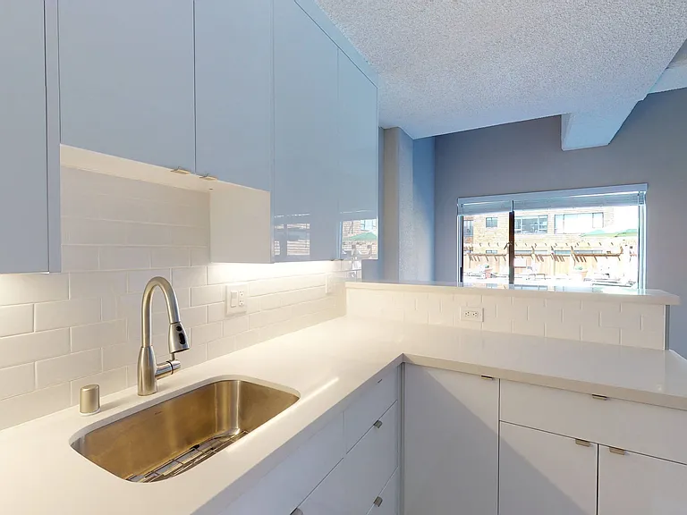 Marina Cove Apartments — Photo 8