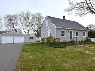 66 Marigold Ave, Somerset, MA 02726