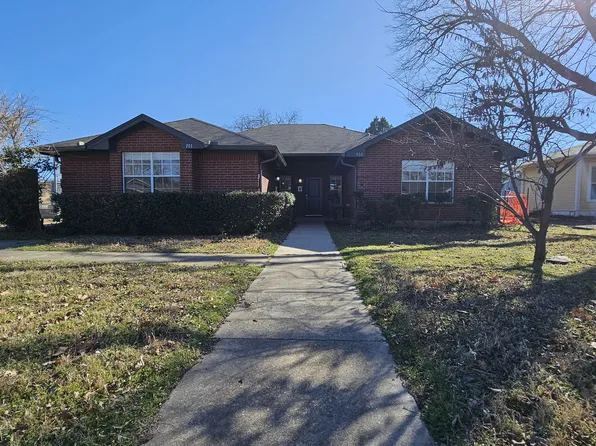 903 W Congress St, Denton, TX 76201