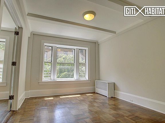 4th image of 250 W 104th St APT 33